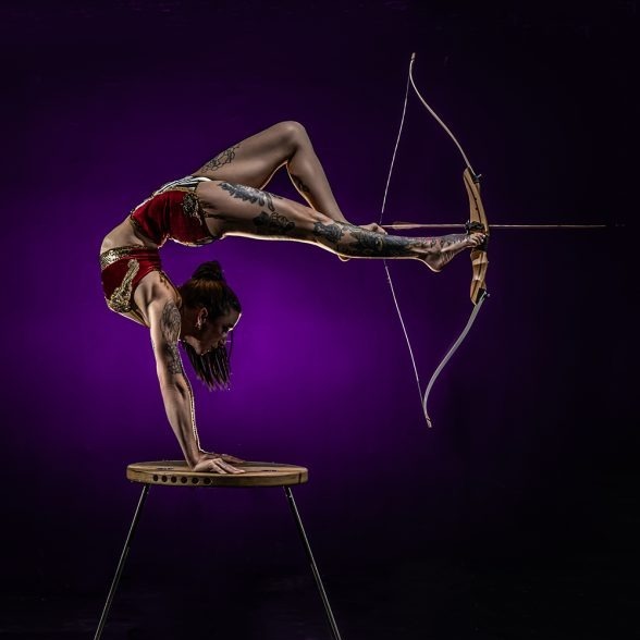 CamilleZamboniContortionist-WEB1K-588x600-1