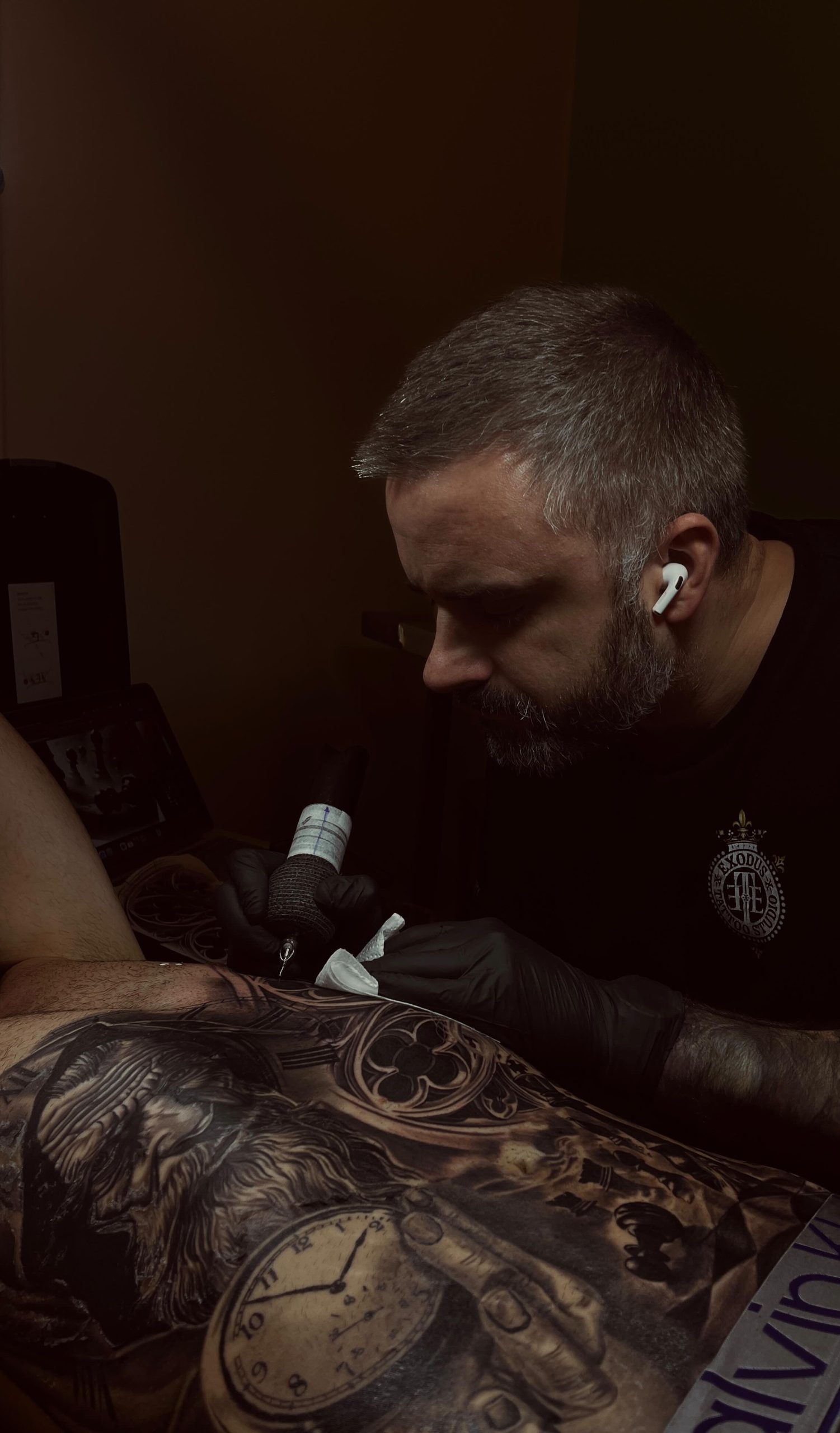 4FEB4C66-6DAE-42F8-BC32-FEC85413BD24