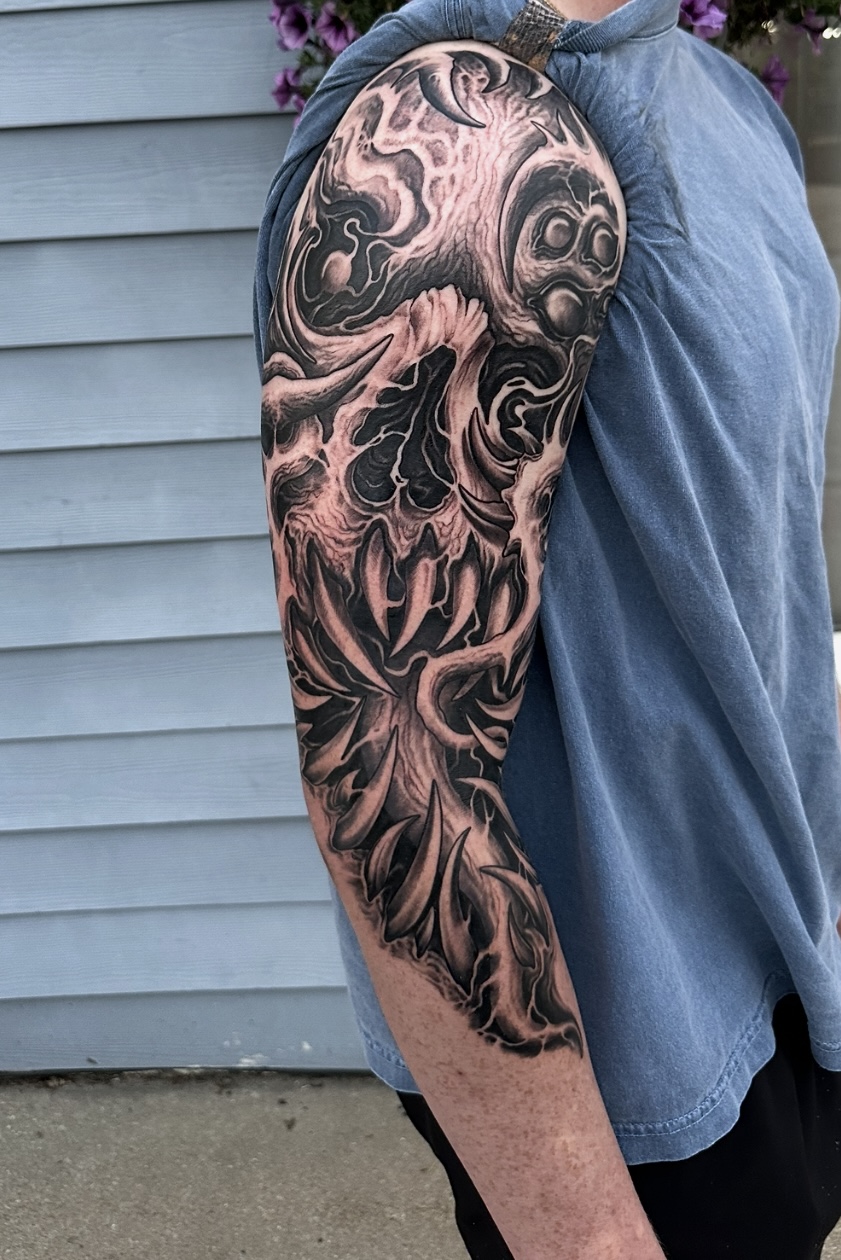 Buy Death Moth - Death Moth Temporary Tattoo / Skull Moth Temporary Tattoo  / Death's Head Hawkmoth Tattoo / Blackwork Tattoo / Moth Tattoo Online in  India - Etsy, image size:841x1260