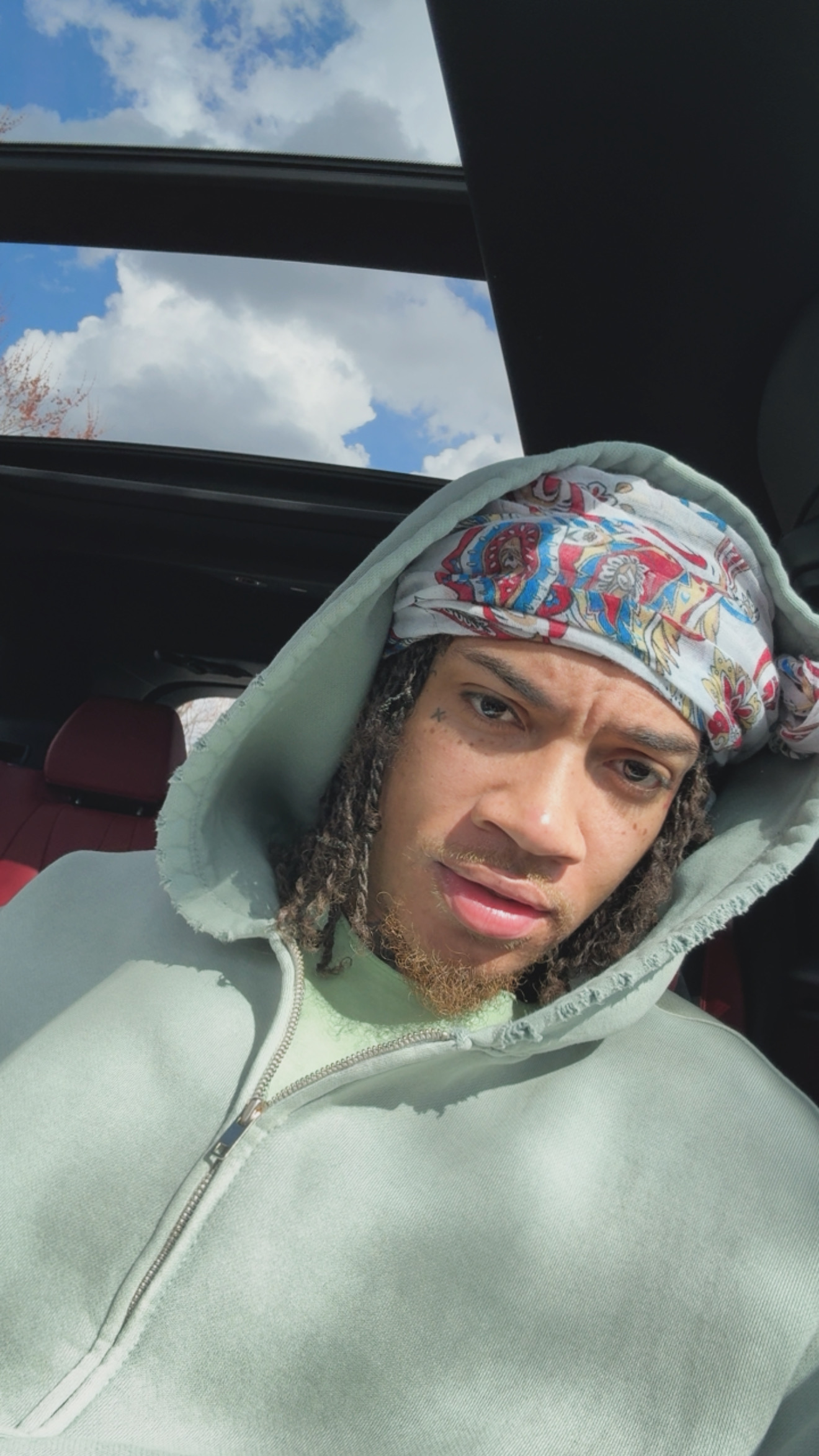 1DB5129E-4CFD-4562-BAC1-95B5D7A7B4A6