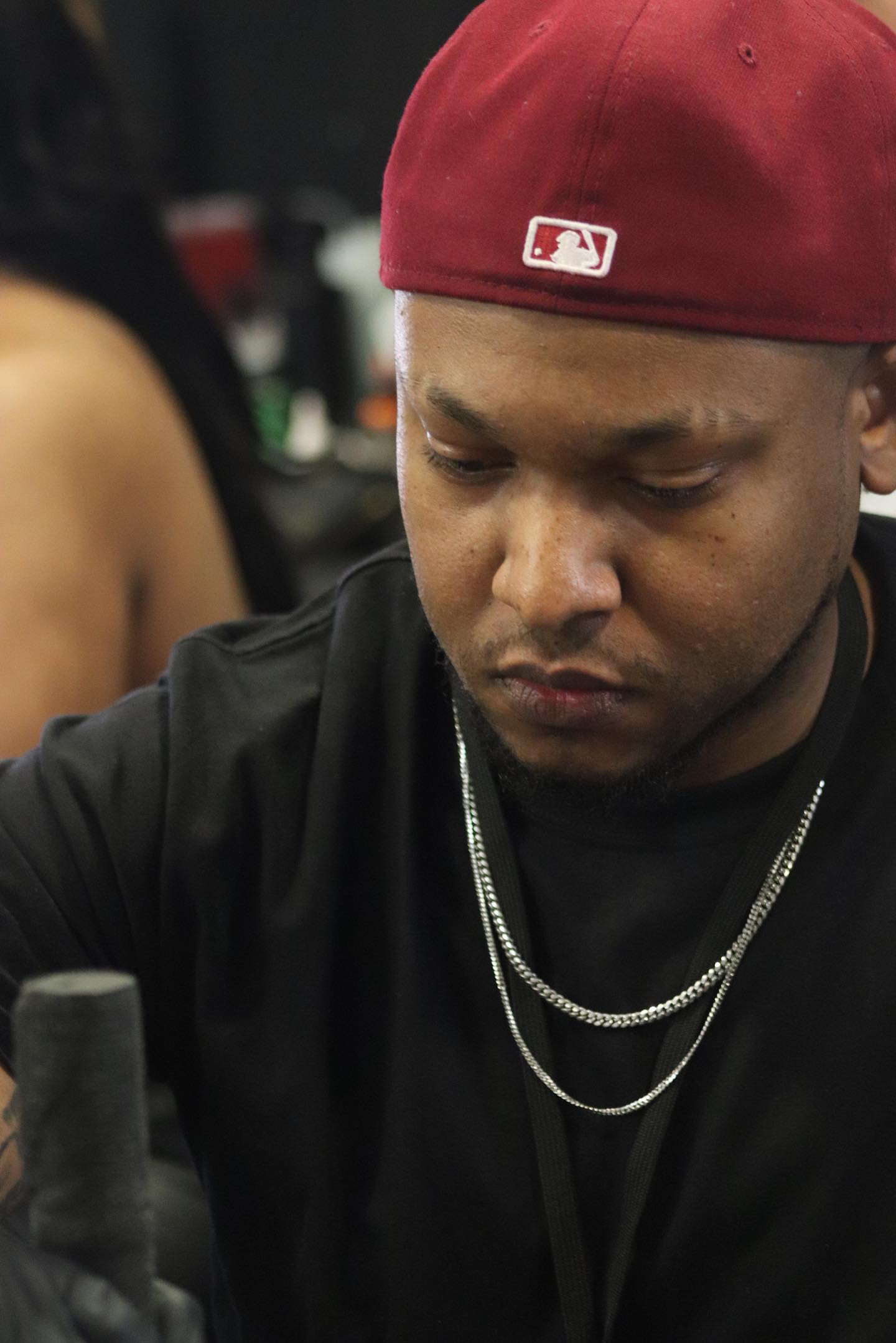 6470FB61-5003-433B-ADC7-ECB51A4427EA