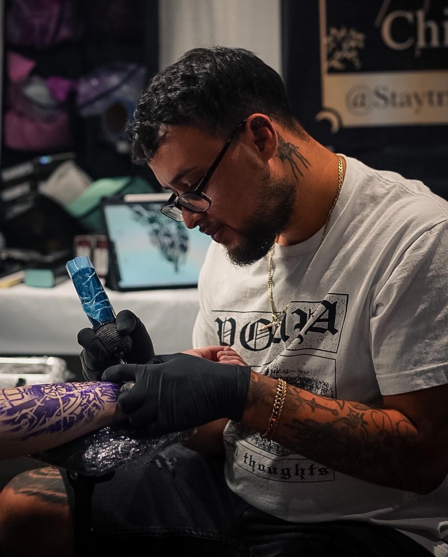 65C9F0B5-6579-4B6E-8347-4B8352EE5AE0