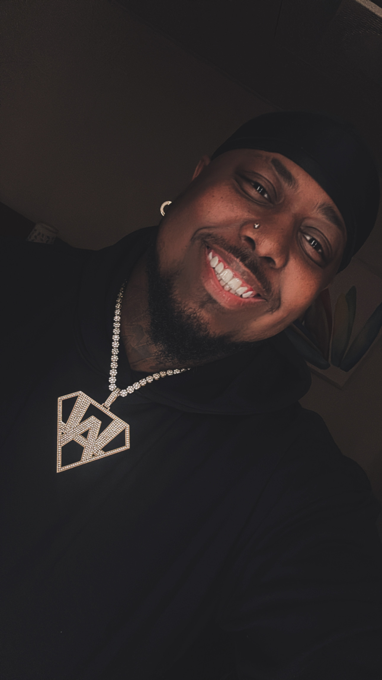 {"eId":"653114193445624","CameraPosition":2}