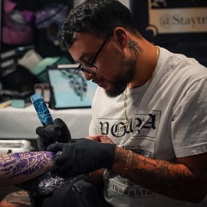 65C9F0B5-6579-4B6E-8347-4B8352EE5AE0