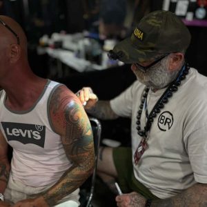 E7EC75A1-067A-48DA-B9D0-91E7B3803FC51