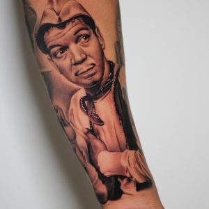 EE519DD0-377A-414B-AB18-1EBCA2B03BFC