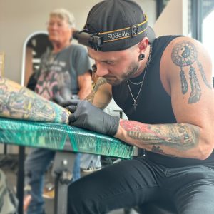 Facetune_09-05-2026-00-44-18