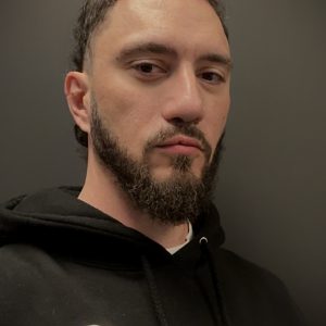 CjYKMlNuYXBjaGF0LzEzLjY4LjAuNTQgKGlQaG9uZTE1LDM7IGlPUyAxOC43LjE7IGd6aXApIAE=