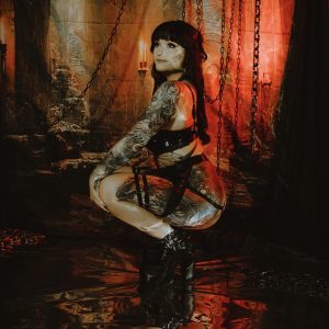 Julia Wells Profile